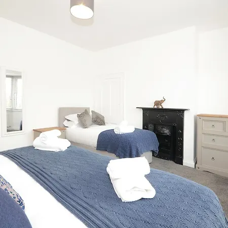 York Boutique House- Spacious & Stylish With Free Parking Exterior photo