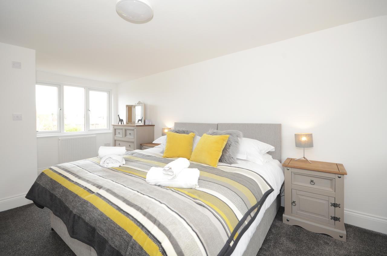 Holiday home Boutique House- Spacious & Stylish With Free Parking
