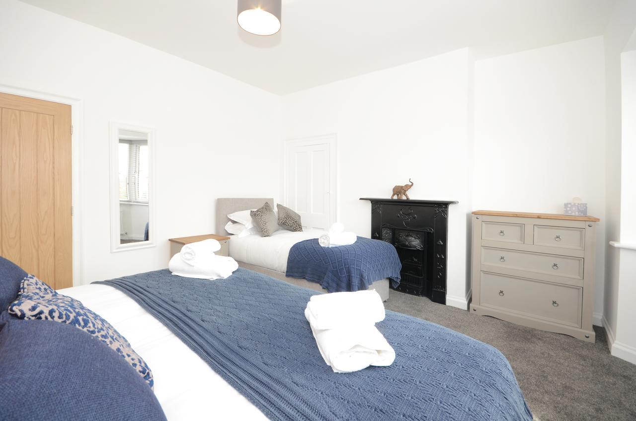 Boutique House- Spacious & Stylish With Free Parking Holiday home *